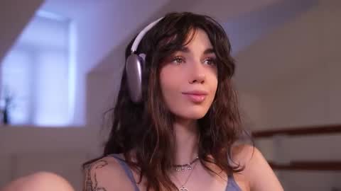 Snapshot of mystica_ chatting on 10.15.25 MILLI online show from 10.15.25