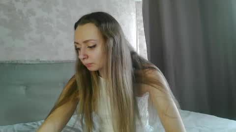 Snapshot of mysticglimmer chatting on 04.30.26 Anika online show from 04.30.26