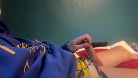 Snapshot of mystikos chatting on 10.29.25 mystikos online show from 10.29.25