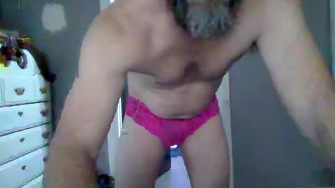 looking to please online show from 01.22.25