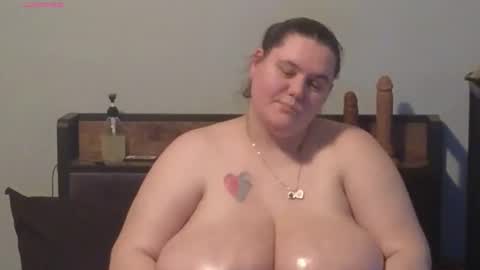 Mzjuicybootay online show from 12.15.25