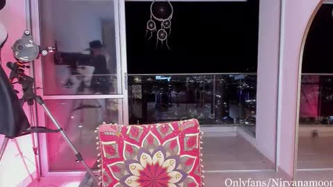 n1rvanamoon online show from 12.01.25