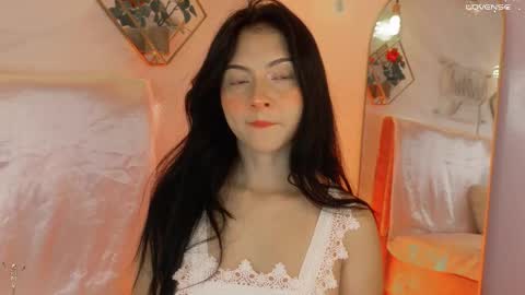 naamah_b online show from 10.25.25