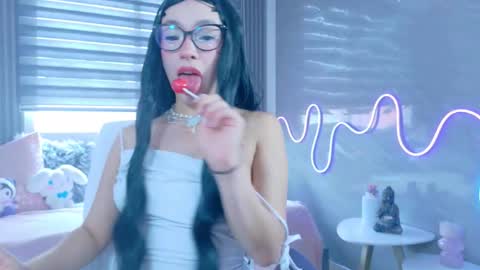 naaomi_cute online show from 10.27.25