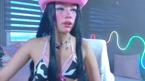 naaomi_cute online show from 10.31.25