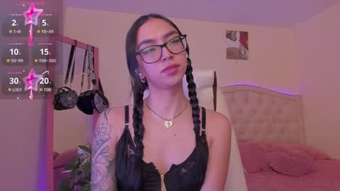 Snapshot of naath_ chatting on 01.30.25 anny online show from 01.30.25