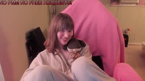 Snapshot of nacmar chatting on 12.20.24 Natalie Marlo online show from 12.20.24