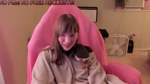 Snapshot of nacmar chatting on 01.23.25 Natalie Marlo online show from 01.23.25