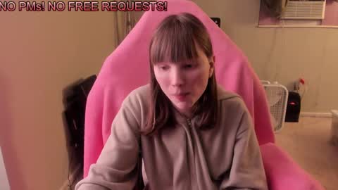 Snapshot of nacmar chatting on 02.11.25 Natalie Marlo online show from 02.11.25