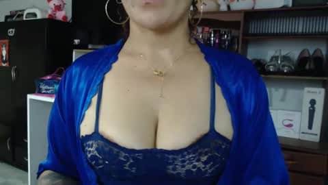 Snapshot of nadia_abaud chatting on 02.09.25 Nadia  online show from 02.09.25