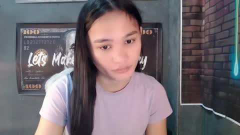 nadiestar online show from 04.23.26
