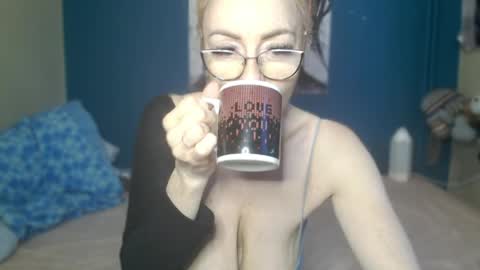 nadinnnea online show from 03.30.26