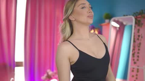 Snapshot of nadyablue chatting on 03.02.26 Nadia online show from 03.02.26