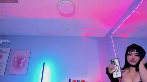 Naenia online show from 02.28.26