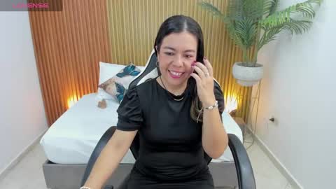 N A H I A online show from 01.31.25