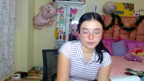 nahia cute     only   online show from 12.27.24