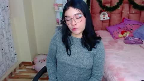 nahia cute     only   online show from 01.07.25
