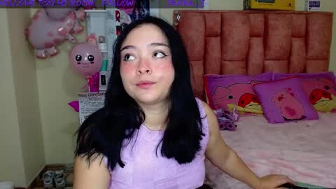nahia cute     only   online show from 01.24.25