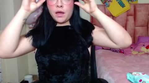 nahia cute     only   online show from 02.19.25