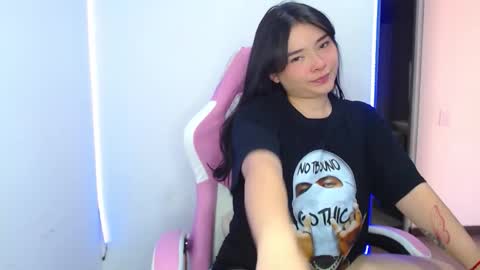 nahia cute     only   online show from 12.18.25