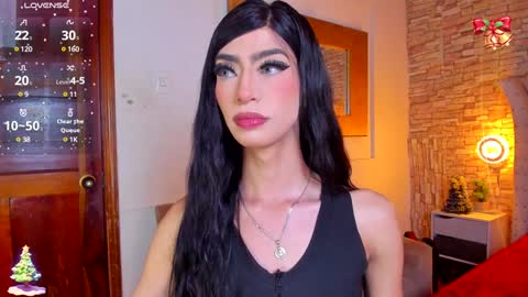 Snapshot of nahiavictoria chatting on 12.20.24 NahiaVictoria  online show from 12.20.24