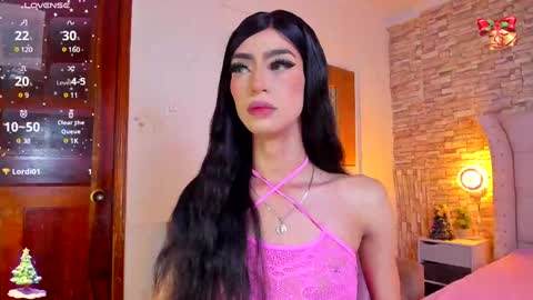 Snapshot of nahiavictoria chatting on 12.21.24 NahiaVictoria  online show from 12.21.24