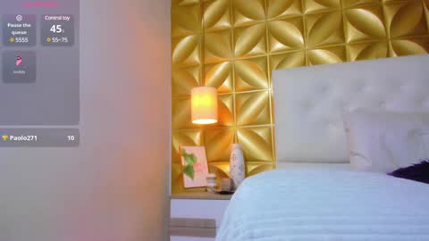 Snapshot of nahiavictoria chatting on 03.06.25 NahiaVictoria  online show from 03.06.25