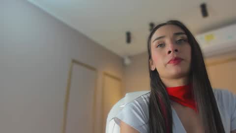 Snapshot of nahimithompson chatting on 01.31.26 Nahimi online show from 01.31.26