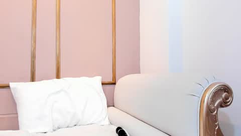 Snapshot of nahimithompson chatting on 02.19.26 Nahimi online show from 02.19.26