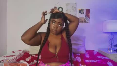 Snapshot of nahla_ebony chatting on 09.11.25 nahla_ebony online show from 09.11.25