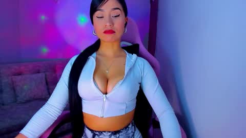 Nahome online show from 09.09.25