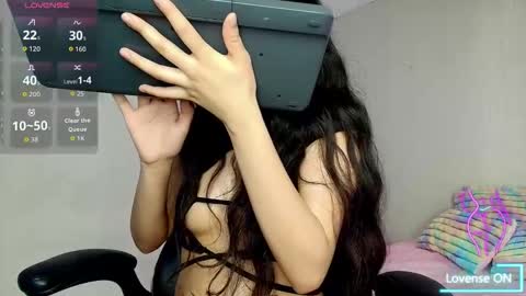 valeria online show from 11.17.25