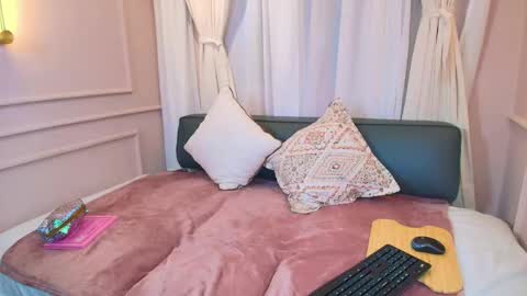 Nahomi online show from 10.22.25