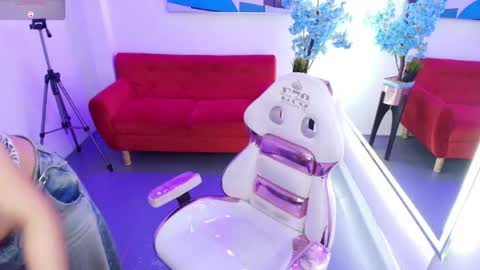 nahomi_velmont online show from 06.01.26