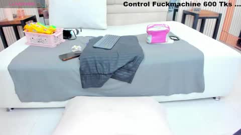 Snapshot of nahomye_taylor chatting on 10.14.25 Nahomye online show from 10.14.25