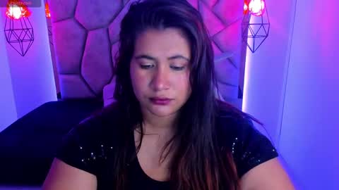 Snapshot of naia_karter chatting on 01.06.25 online show from 01.06.25