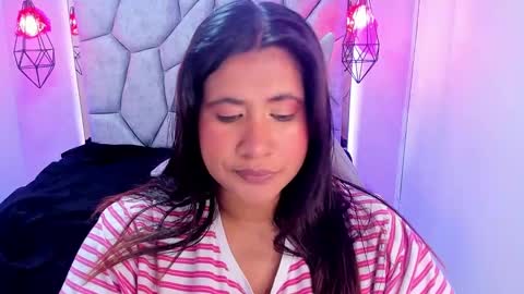 Snapshot of naia_karter chatting on 02.11.25 online show from 02.11.25