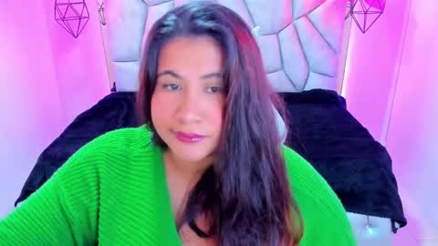 Snapshot of naia_karter chatting on 02.21.25 online show from 02.21.25