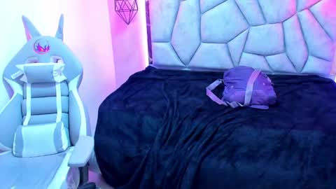 Snapshot of naia_karter chatting on 02.23.25 online show from 02.23.25