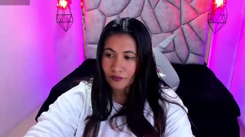 Snapshot of naia_karter chatting on 03.01.25 online show from 03.01.25