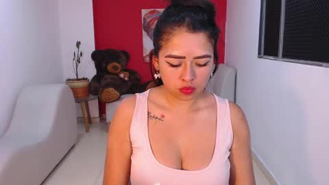 naia_sweetsex online show from 09.28.25