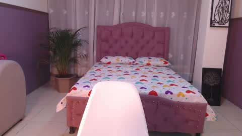 naia_sweetsex online show from 10.16.25