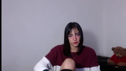 naiakit18 online show from 02.26.25