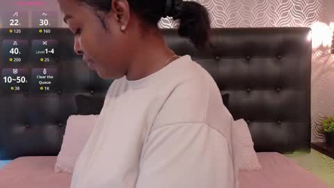 naiaramasson_ online show from 03.12.26