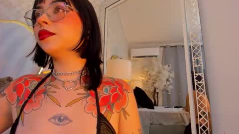 Snapshot of naiawhisper chatting on 02.20.26 naiawhisper online show from 02.20.26