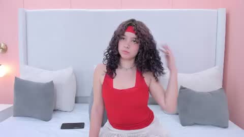 Snapshot of naira_velvet chatting on 06.19.26 N A I R A online show from 06.19.26