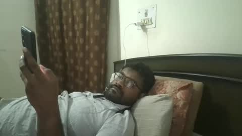 NAIRANANDU28 online show from 04.13.26