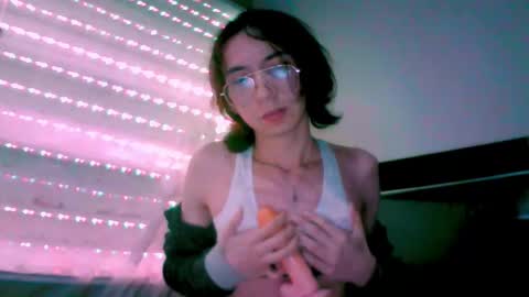 Snapshot of najimi_uwu chatting on 10.04.25 NAJI  online show from 10.04.25