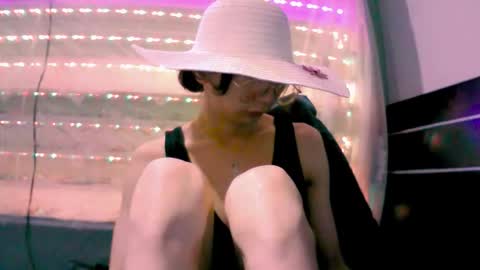 Snapshot of najimi_uwu chatting on 10.08.25 NAJI  online show from 10.08.25