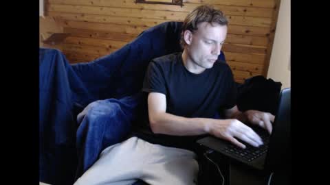 naked_and_chatting online show from 09.17.25
